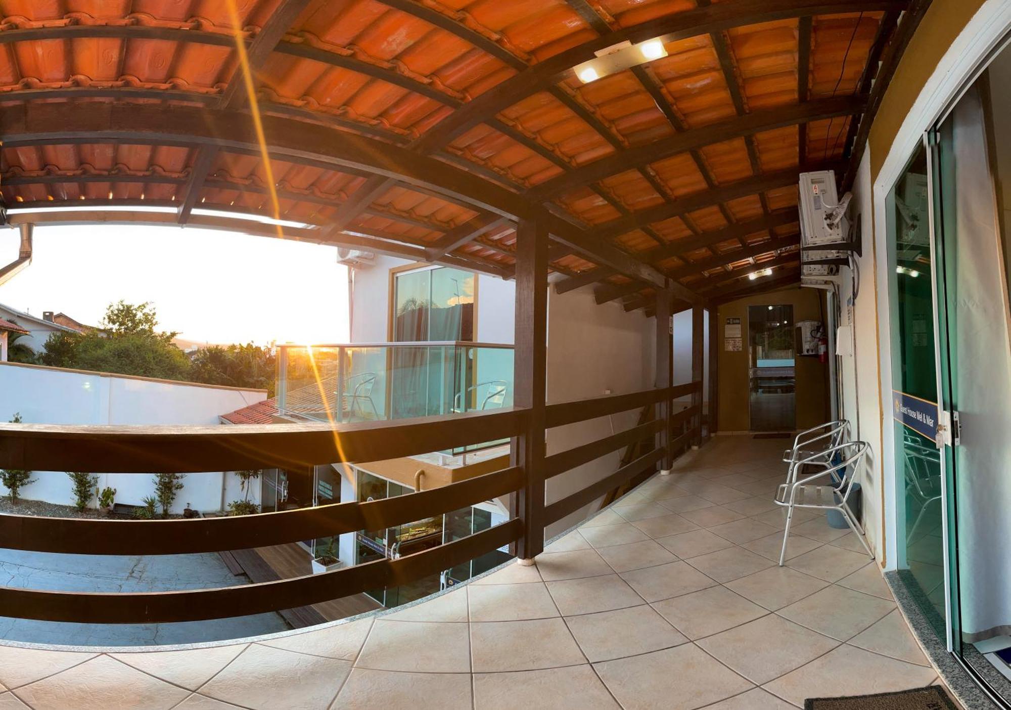 פנייה Guest House Mel & Mar מראה חיצוני תמונה